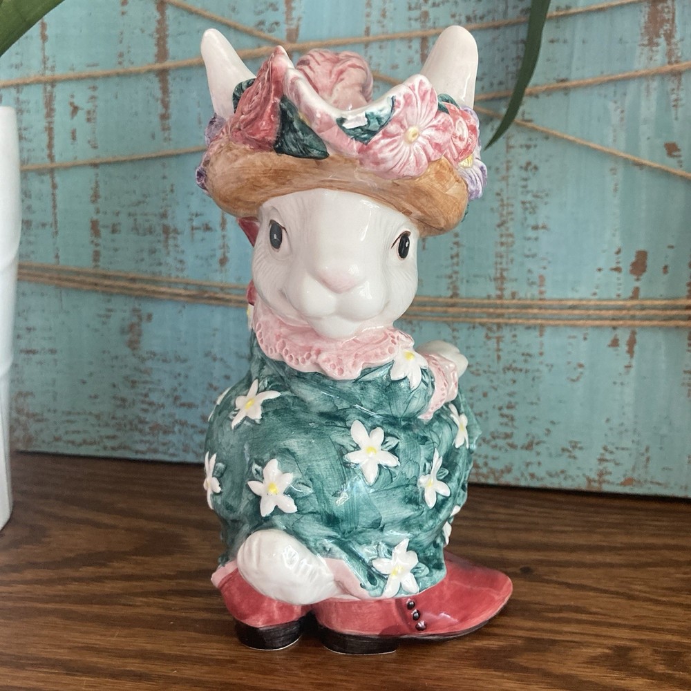 VTG 1995 Fitz & Floyd Rabbit Easter Bunny Girl Creamer Cotton Tailors READ