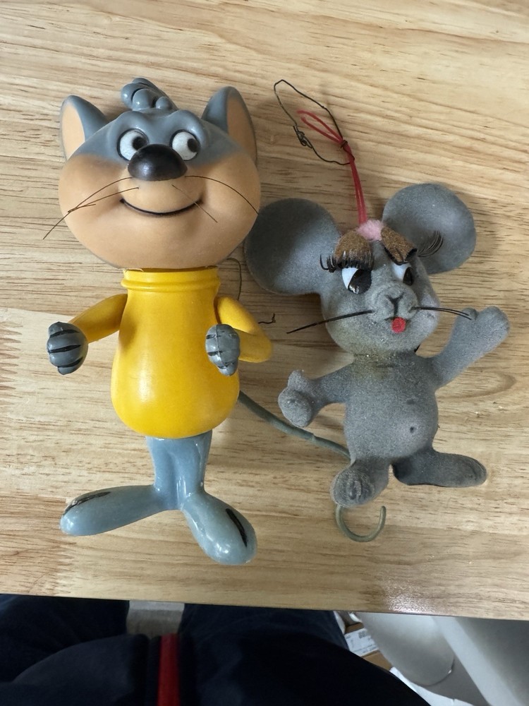 Vintage 1970s Dakin Looney Tunes Second Banana Mouse Ornament