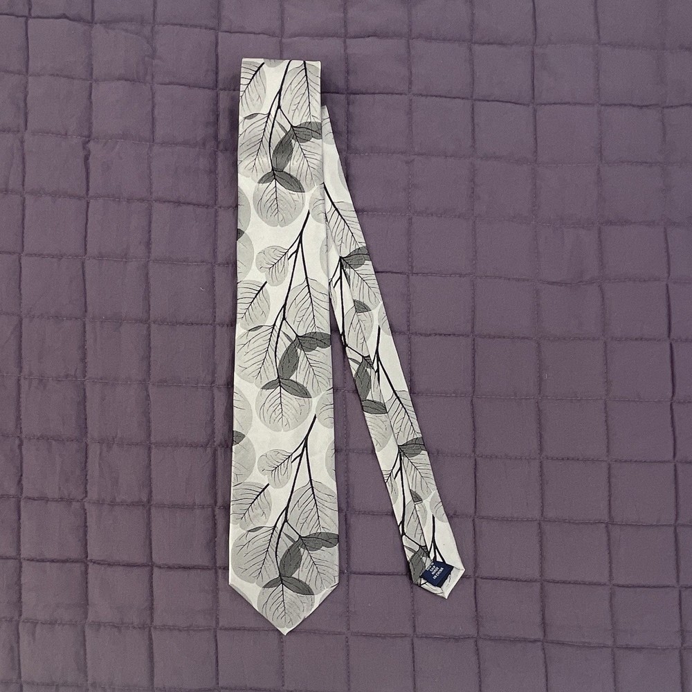 Paul Fredrick Floral 100% Silk Woven Tie Silver Gray Black Men’s Gifts