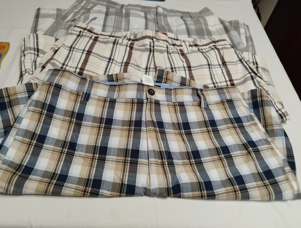 Men's shorts size W 36 plaid Lot of 3 Various brands Good condition