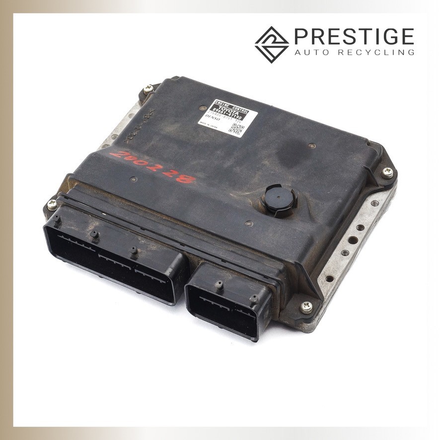 2012-2013 TOYOTA PRIUS ECU ECM Engine Control Module 1.8L 89661-47190
