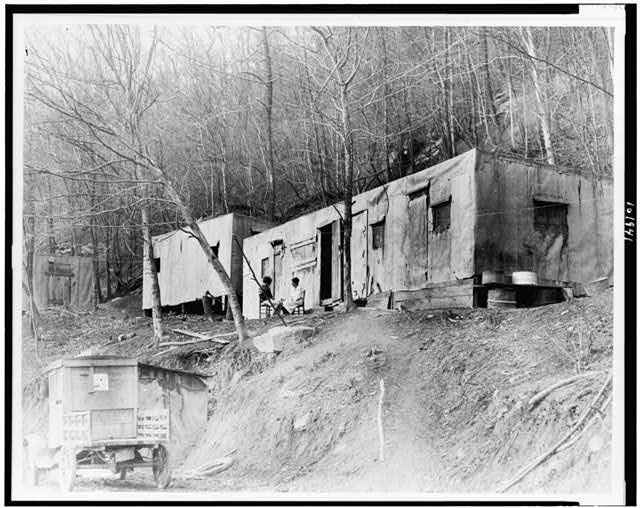 Photo:Kentucky Mountainside Drought Relief Cabin Home 1930 Red Cross