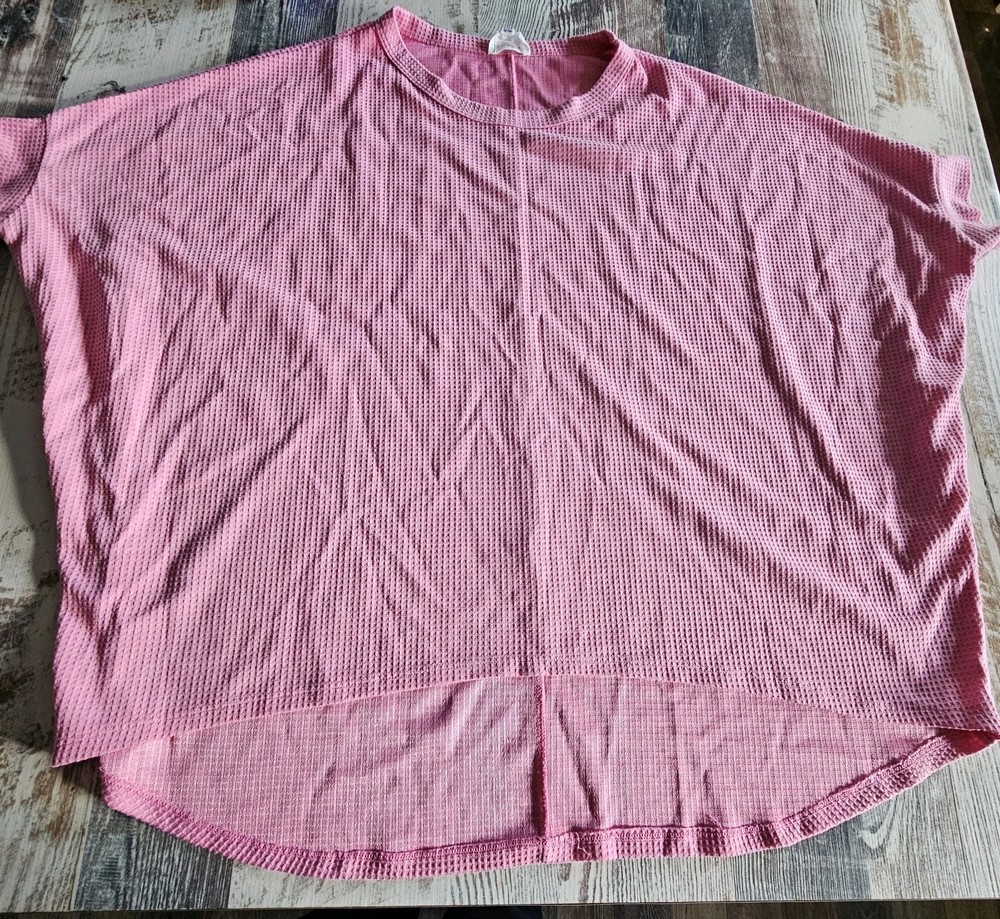 Andree By Unit Women's Size S/M Oversized Waffle Knit Pink Dolman Short Sleeve