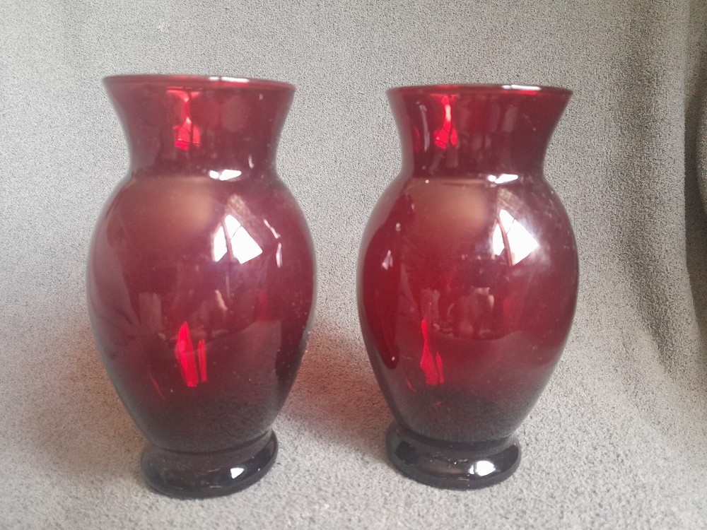 Vintage Pair Of Anchor Hocking Glass Flared Vase Royal Ruby Red 6-1/2