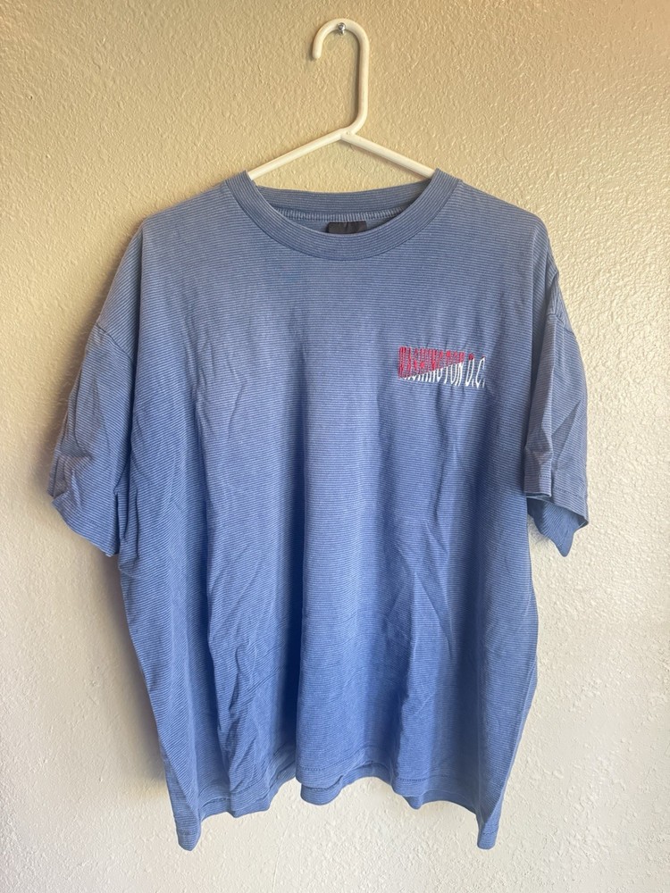 Vintage Men’s T Shirt Boxy Fit XL Embroidered Tourist Shirt Single Stitch WA DC