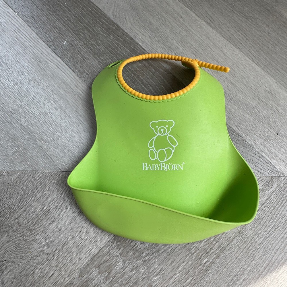 Baby Bjorn Silicone Pocket Bib Waterproof Soft Plastic Boy Girl Green Yellow