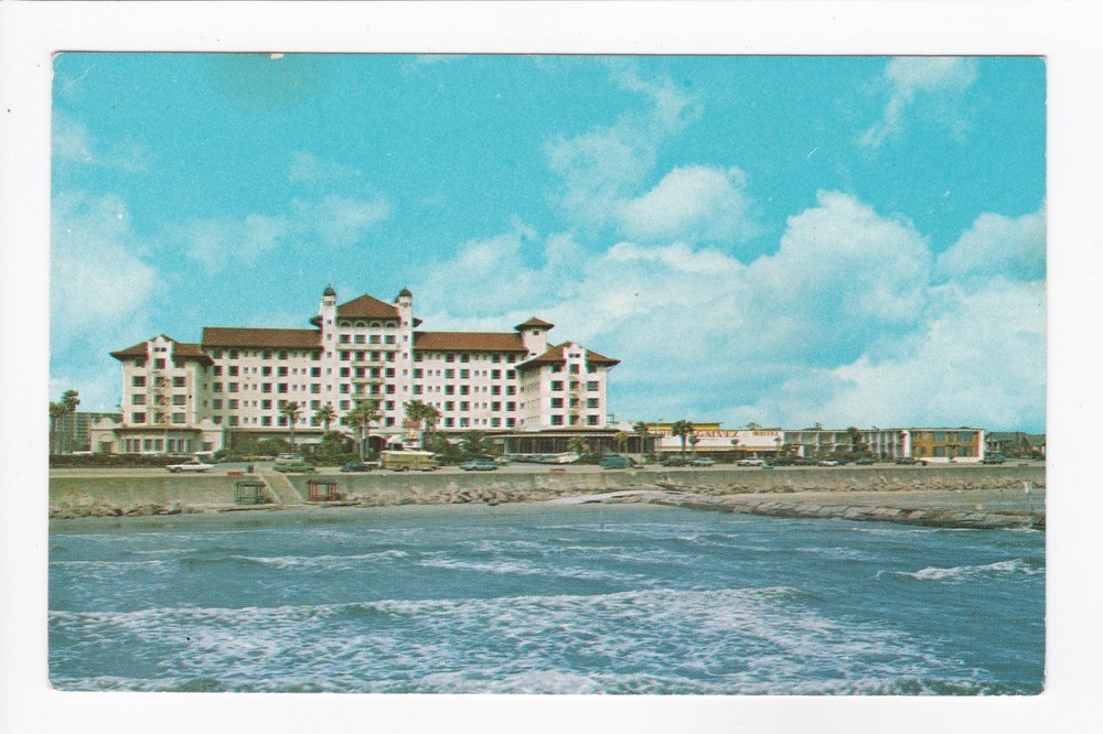 Galvez Hotel/Motel Overlooking Gulf Of Mexico Galveston Texas Chrome Postcard