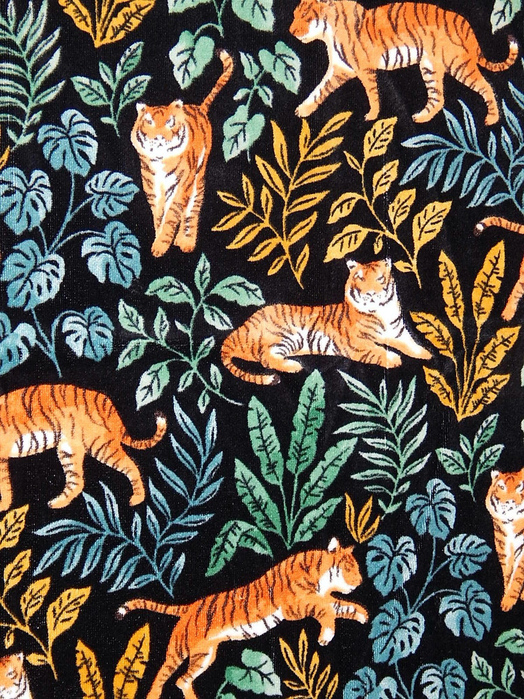 Christian Lacroix 100%Cotton  Bath Towel Safari Tigers Black New Authentic
