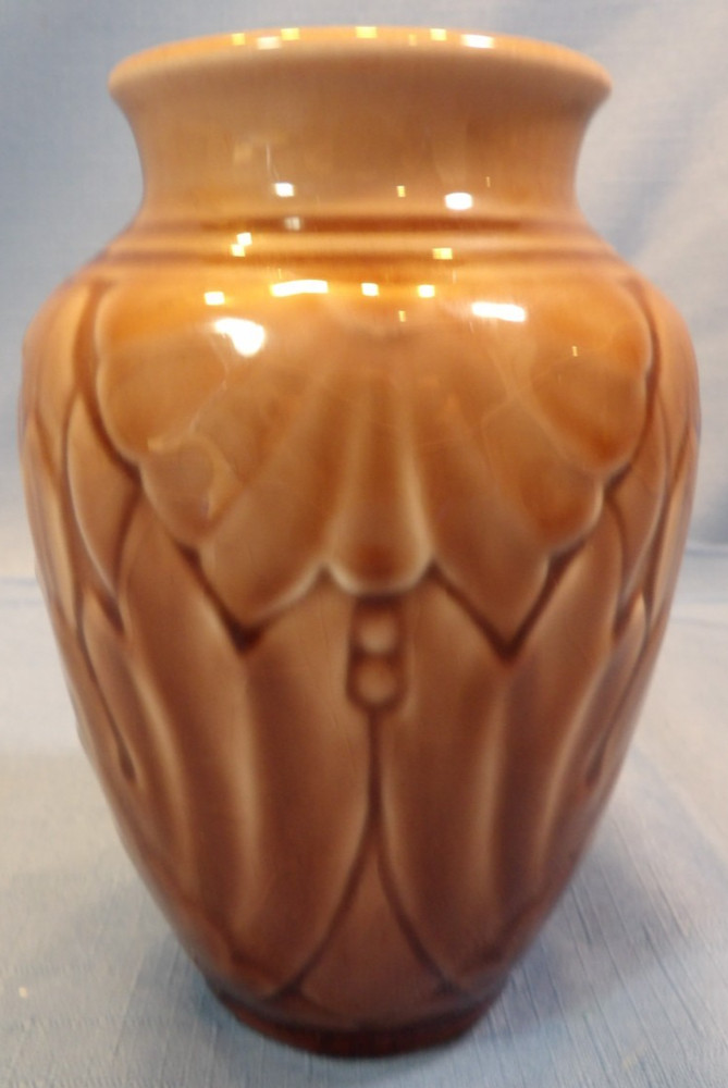 ROOKWOOD POTTERY ~ 1940s ~ MOTH / BUTTERFLY VASE ~ 5.5