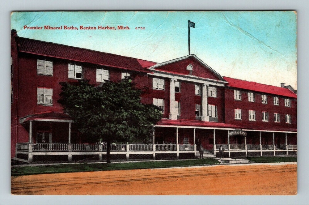 Benton Harbor MI-Michigan, Premier Mineral Baths, Vintage Postcard