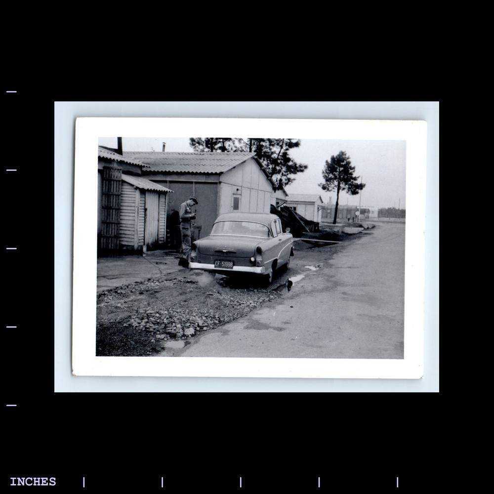 Old Vintage Photo MAN BY CLASSIC CAR OUTSIDE HOUSE