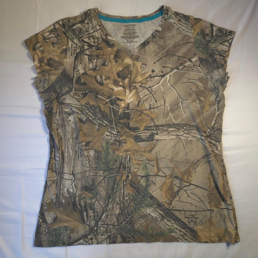 Realtree Women's multi T-shirt Youth XL (womens Small)