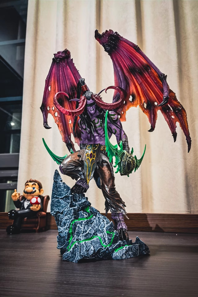 1/12 Scale World of Warcraft Illidan Stormrage Doll Statue Ornament Model