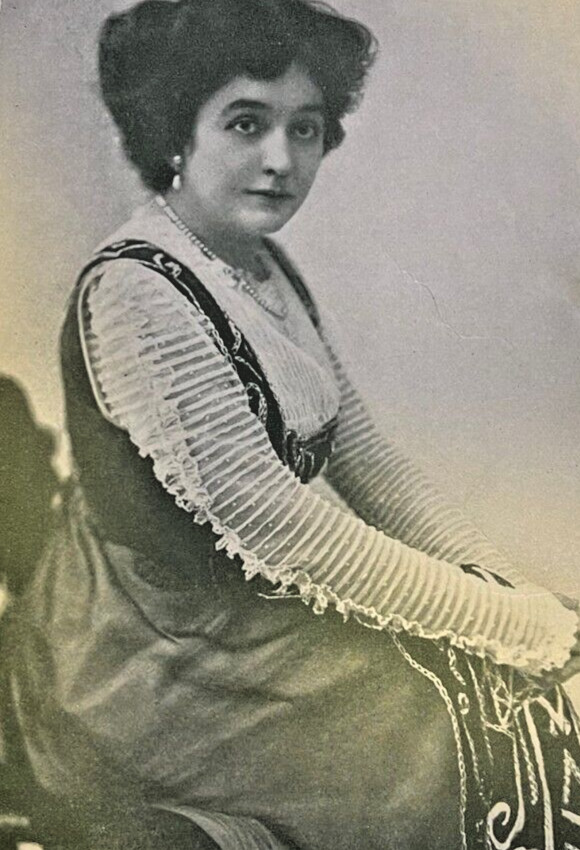 1909 Vintage Magazine Illustration Actress Maude Odell
