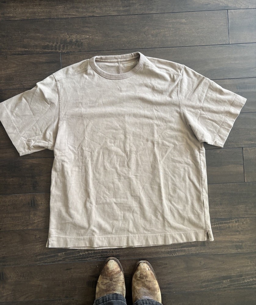 Buck Mason style Premium Essentials Men's Solid Beige Cotton Knit Tee M