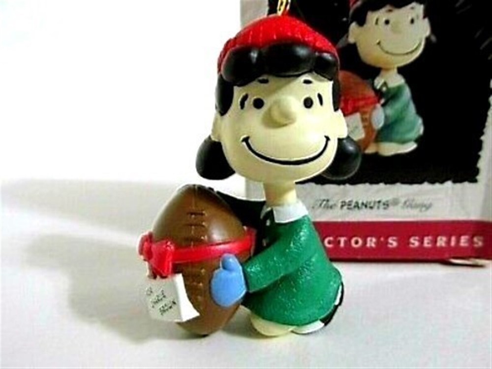 SNOOPY PEANUTS CHARLIE BROWN HALLMARK CHRISTMAS ORNAMENT FIGURINE LUCY 1994