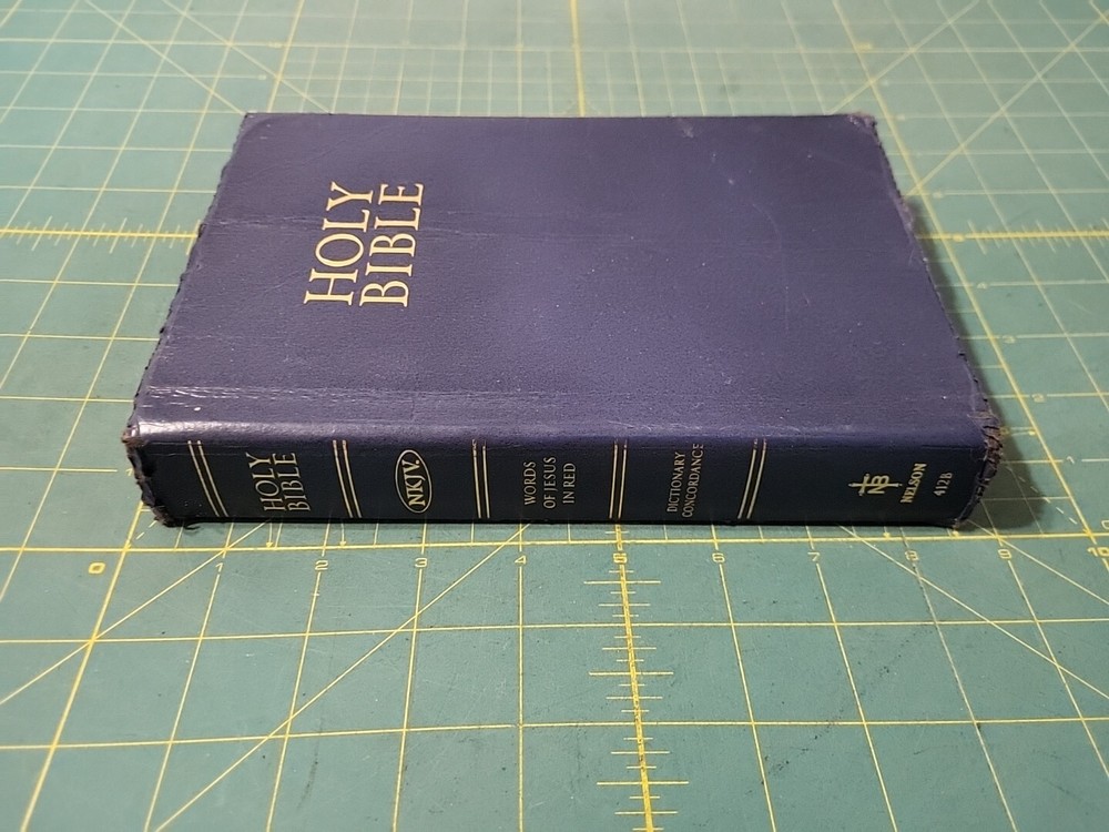 Holy Bible NKJV Red Letter Dictionary Concordance Nelson 412B 1982 Blue