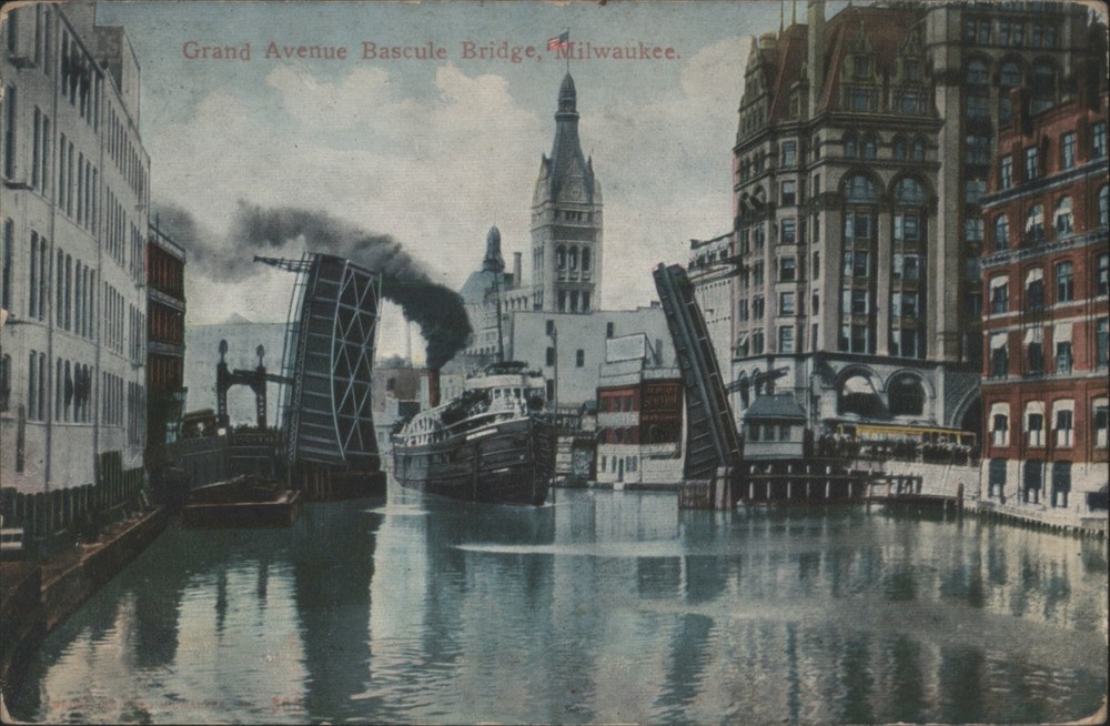 Milwaukee, Wisconsin WI Grand Avenue Bascule Bridge, Steamboat, Milwaukee River