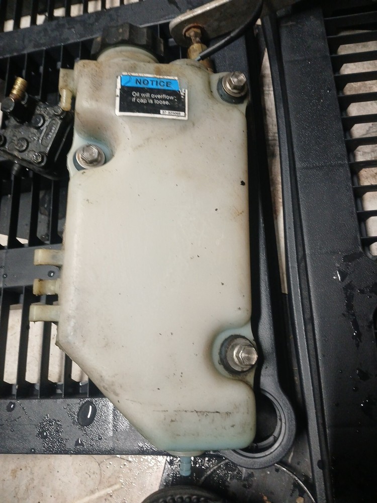USED 1270-830889-A Mercury Oil Tank Assembly 200/225/250/300hp