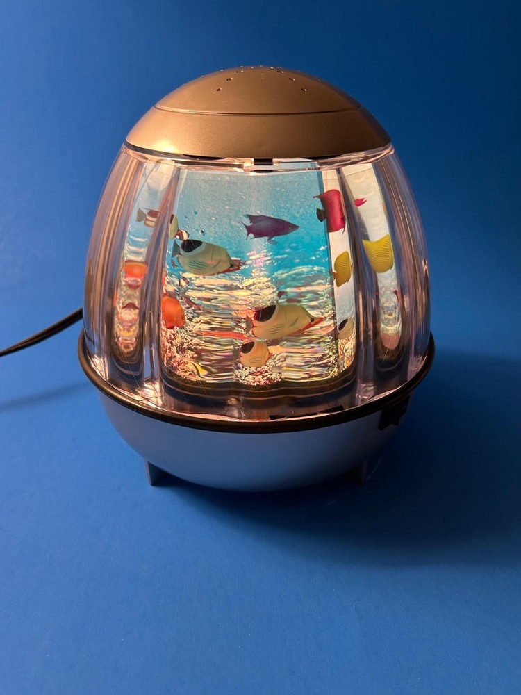 Working Vintage Magma fish aquarium motion lamp with orginal box