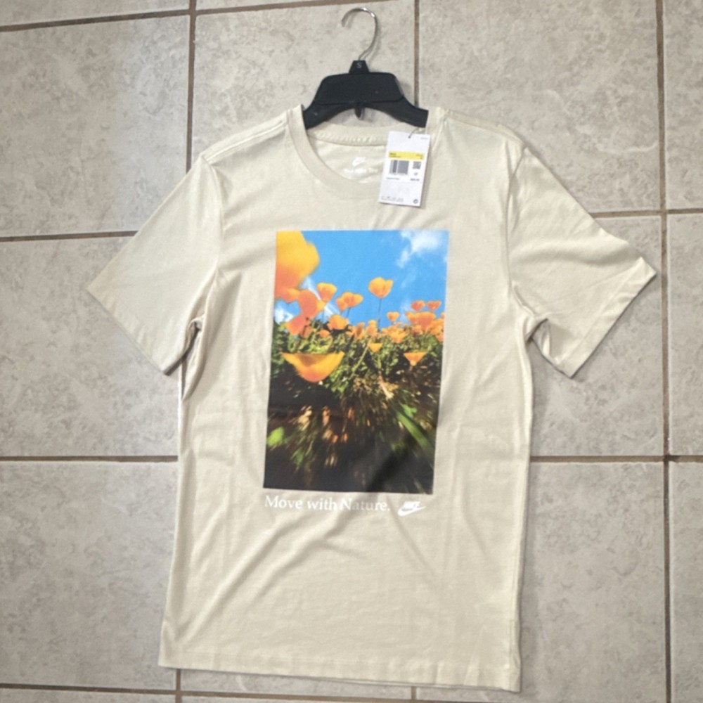 Nike The Nike Tee Nature Graphic Beige Cotton T-Shirt Men's S Short Sleeve