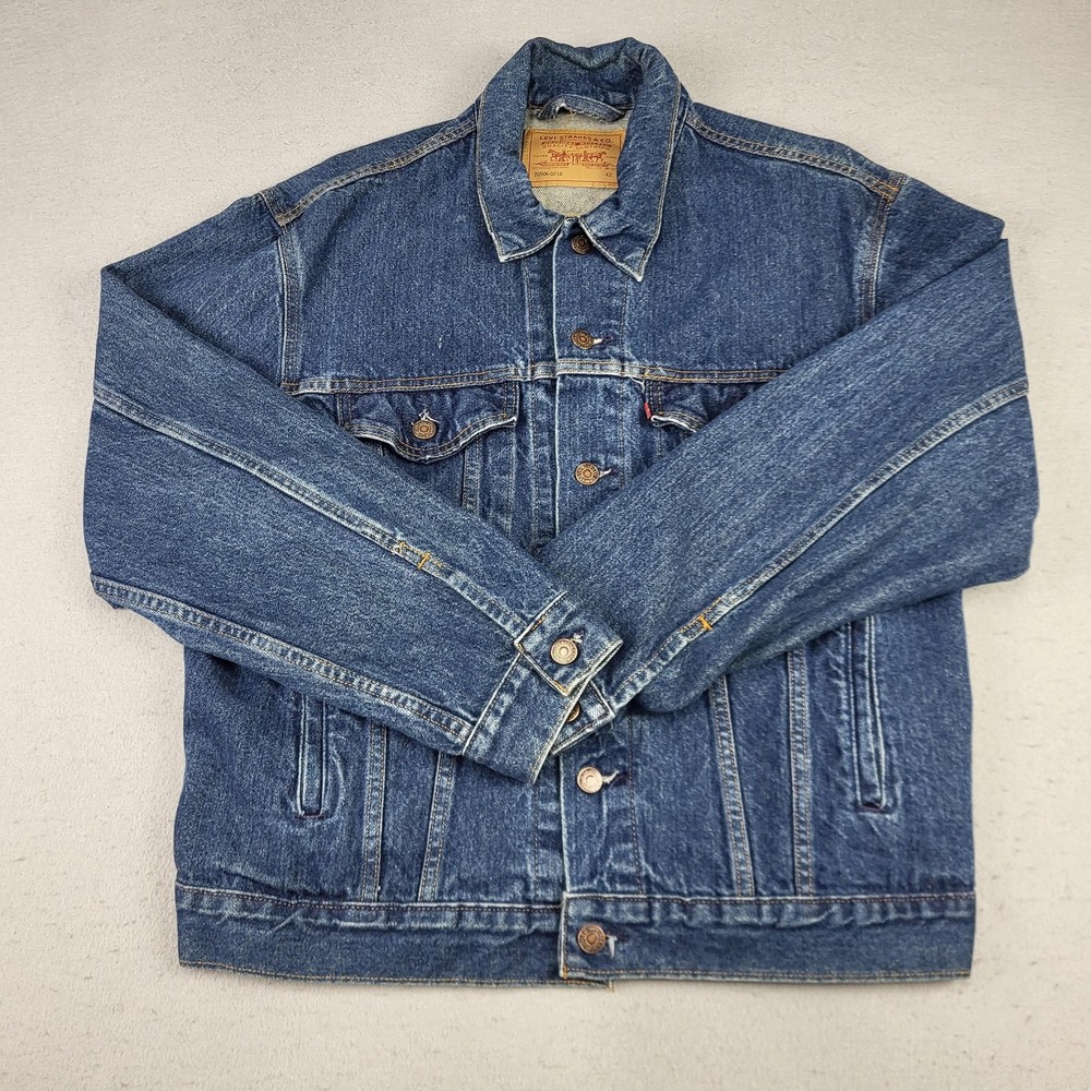 Vintage Levi's Jacket Mens 42 Blue Denim Trucker 70506-0216 Made in USA 90s