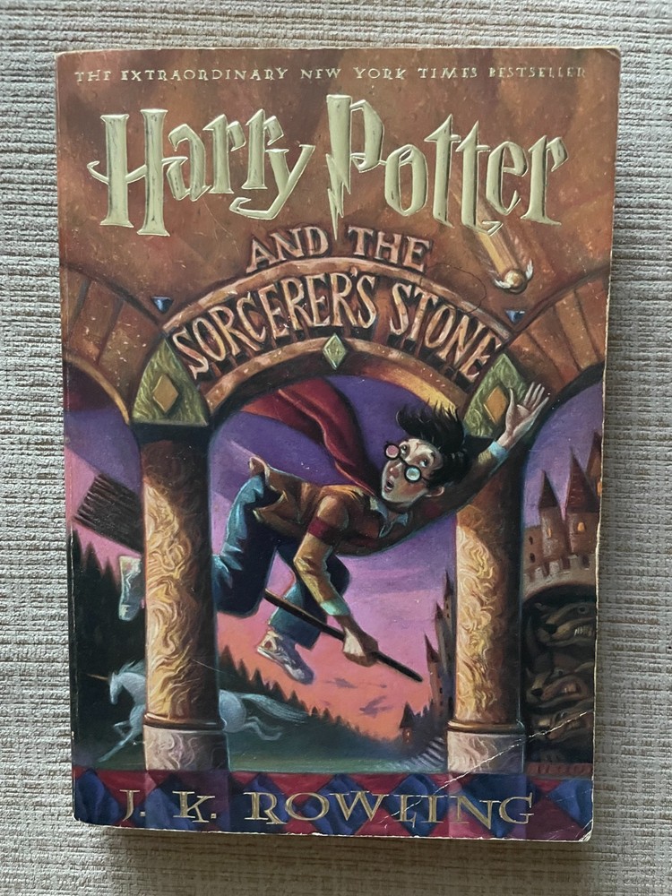 Harry Potter and the Sorcerers Stone - Paperback By Rowling, JK - GOOD