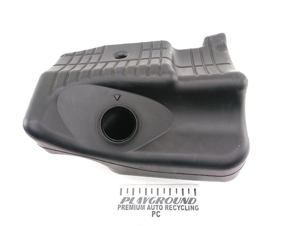 Pontiac Solstice Air Cleaner Resonator Housing 2.4L 4 Cylinder Fits 2006-2010