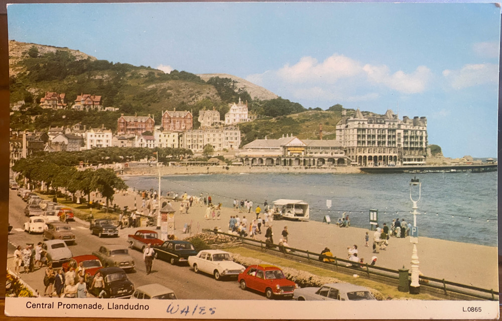 Welsh Postcard Central Promenade & Beach LLANDUDNO WALES Vacation Dennis Chrome
