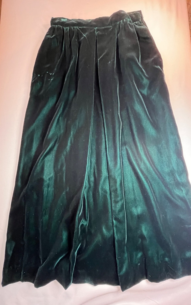 Vintage Cloak of Many Colors Skirt Women Size 12 Dark Velvet Green Maxi Holiday