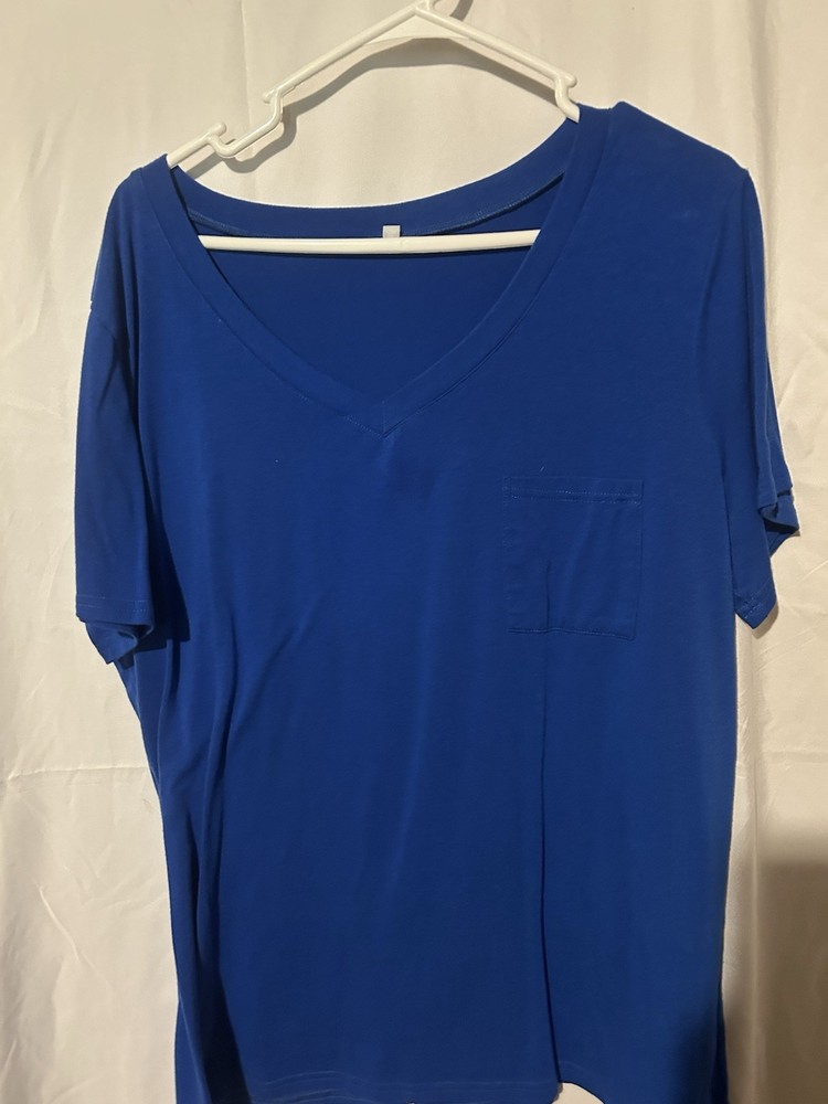 Womens XL Blue Solid V-Neck Short Sleeve Pullover Pocket T-Shirt Regular