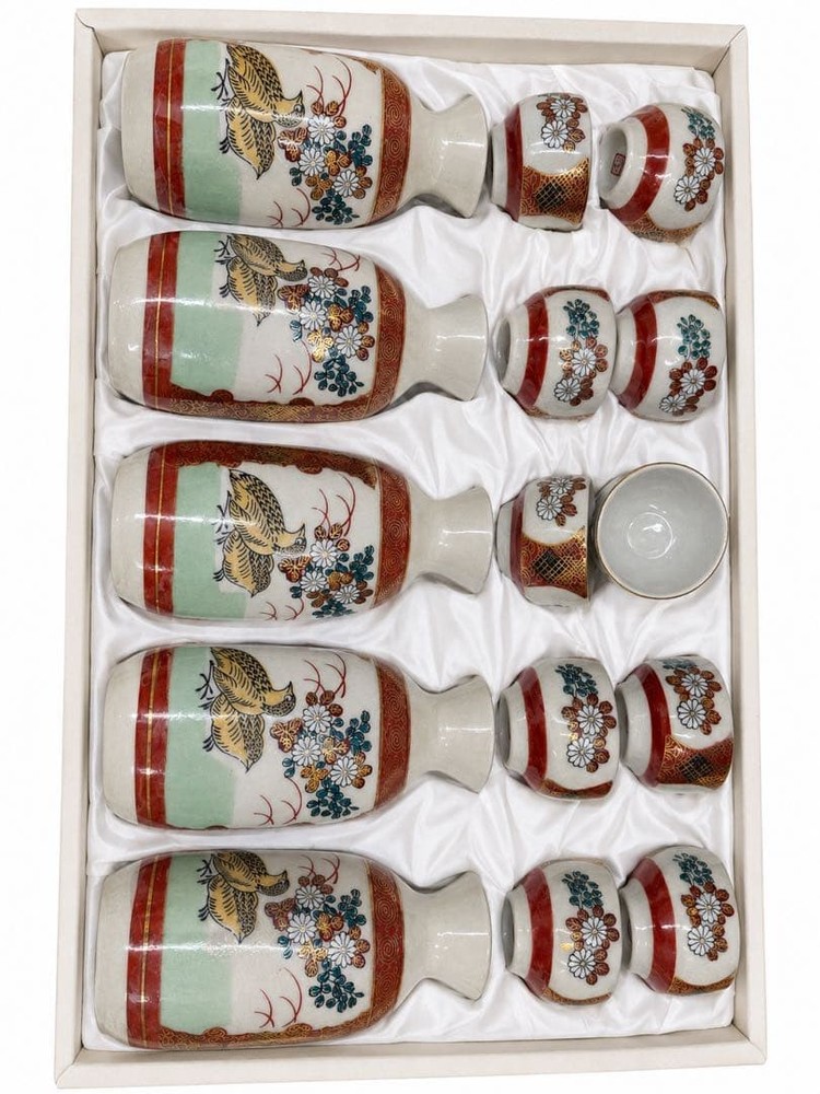 Kutani Ware Sake Bottle & Choco Cup Set Flower Pattern Handpainted Ceramic Vinta