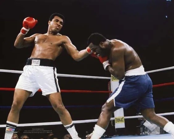 1975, Heavyweight Boxers Joe Frazier Vs Muhammad Ali 8x10 PHOTO PRINT