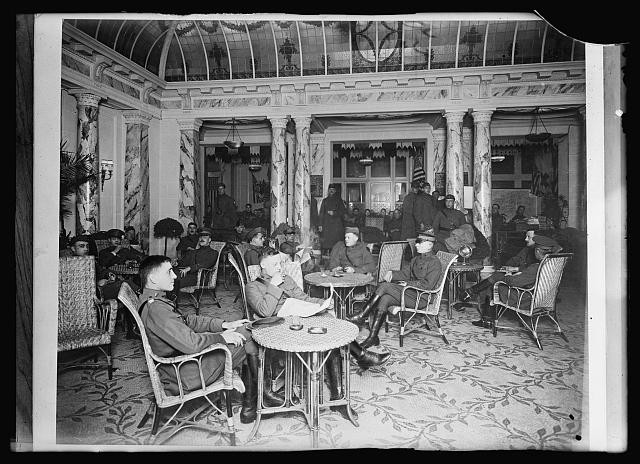 Photo:Paris France Hotel du Louvre American Officers Hotel 1919 Interior