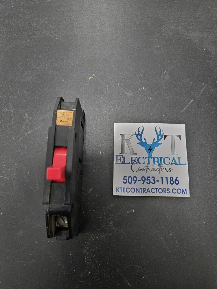 Zinsco GTE Sylvania Type Q Q120 Circuit Breaker 1 Pole 20 Amp 120V plug on type
