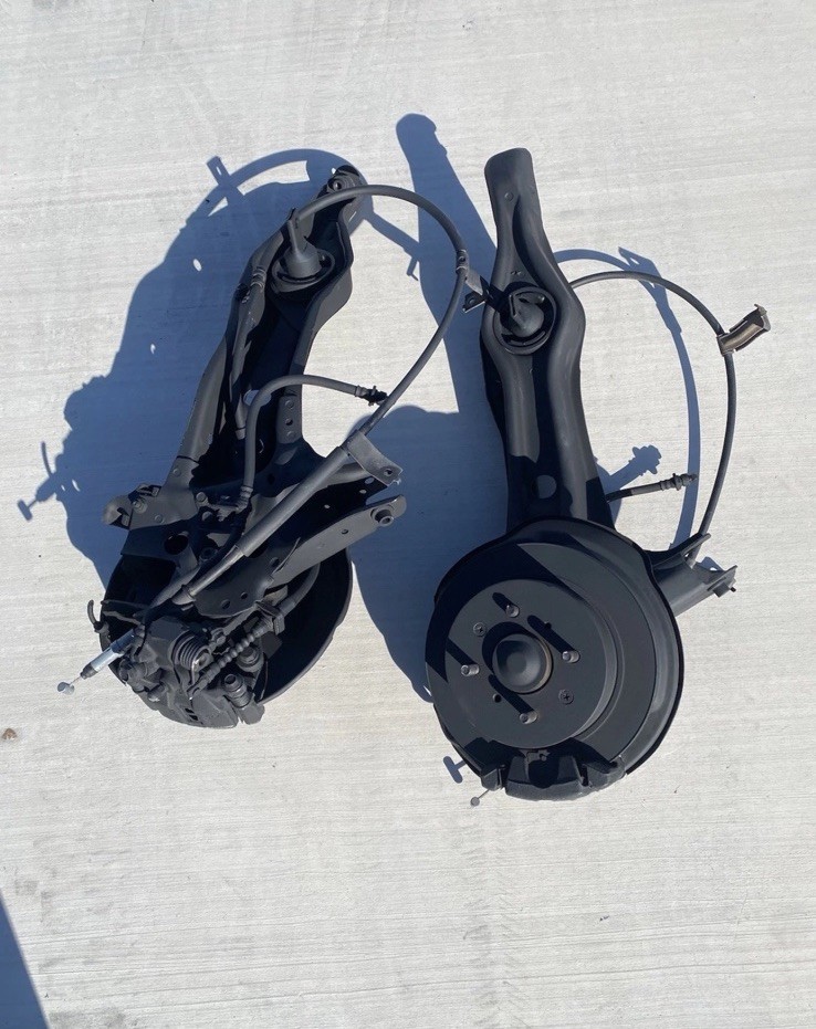 92-00 Honda Civic 94-01 Acura Integra Rear Disc Brake Trailing Arm with New Bushings
