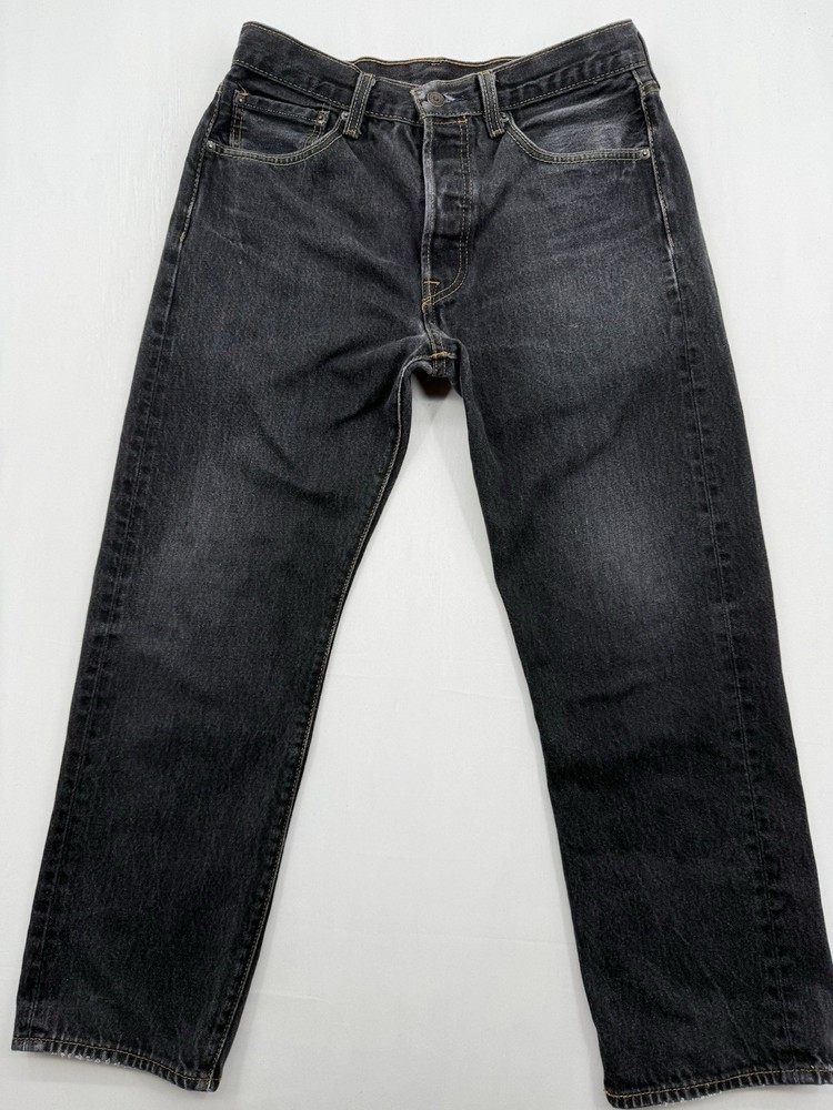 Levi's 501 Straight Leg Button Fly Men's denim jeans, size (32x30 Black pants