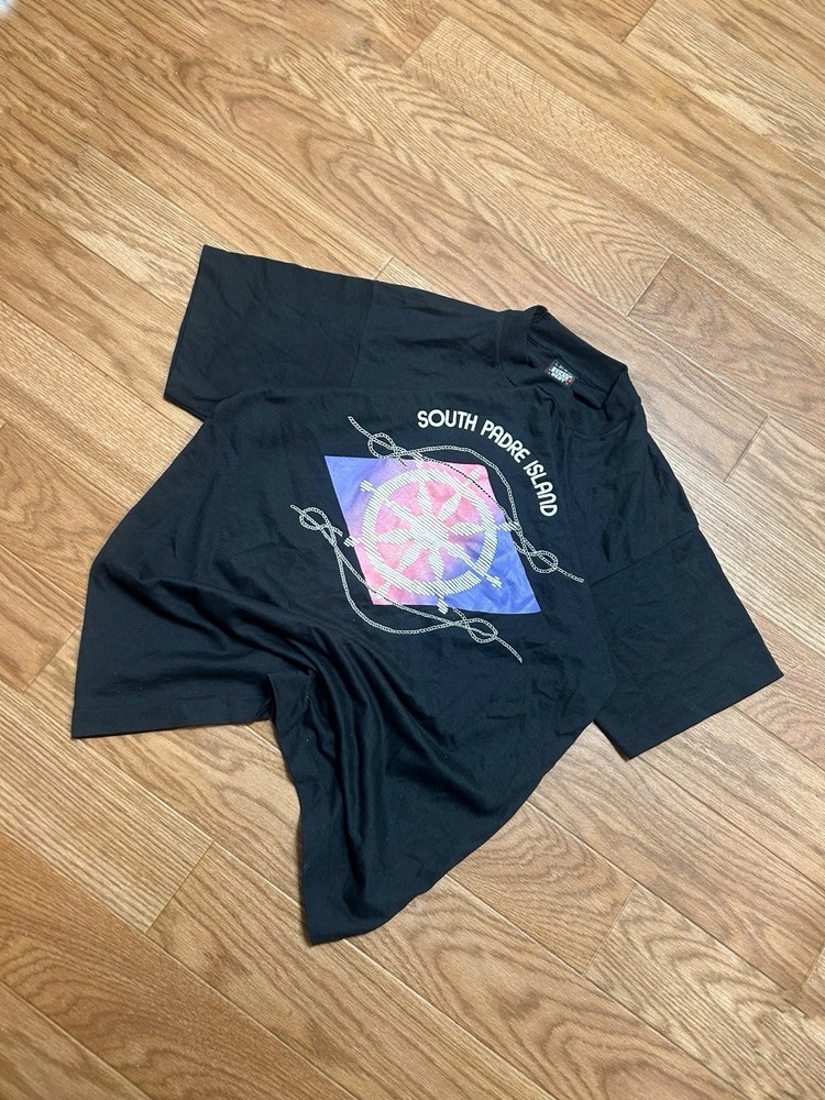Vintage 90’s Made In USA South Parade Island Tee Size L