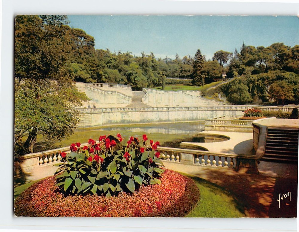 Postcard Jardin de La Fontaine Nîmes France