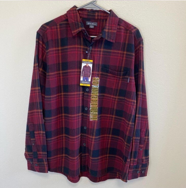 NWT. Eddie Bauer Lightweight Red Classic Plaid Flannel Shirt. Medium