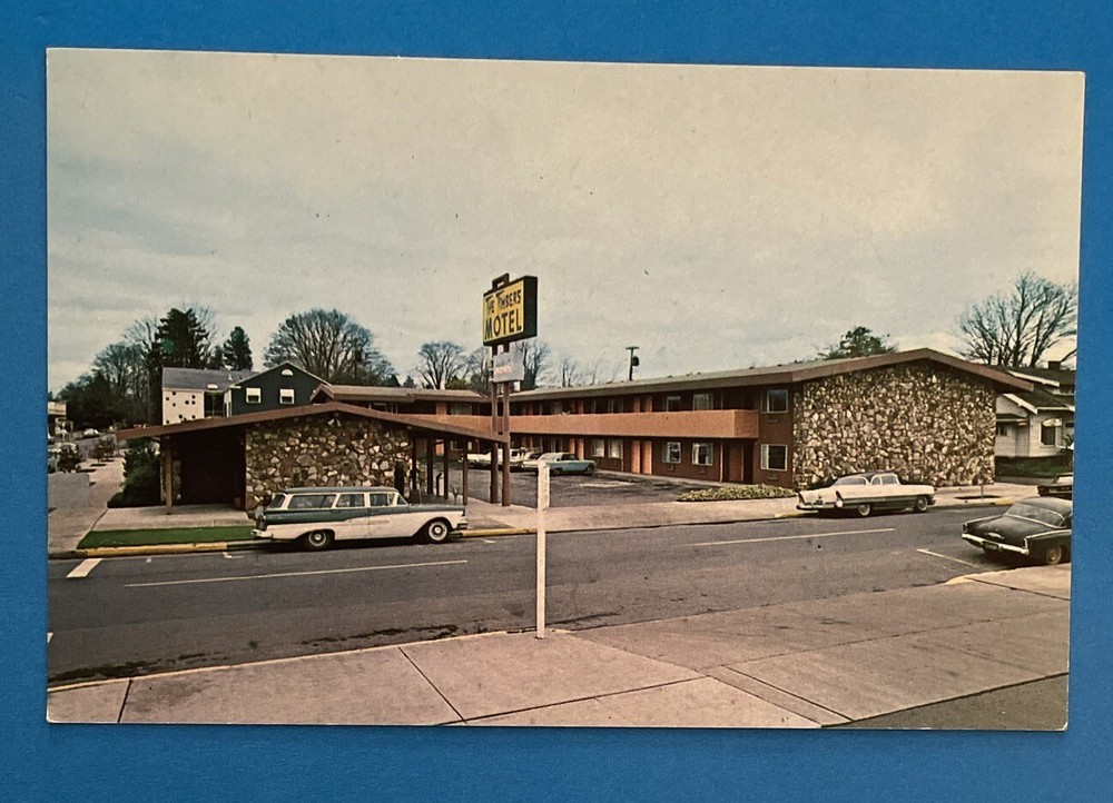 EUGENE Oregon The Timbers Motel Vintage postcard Old Cars Station wagon