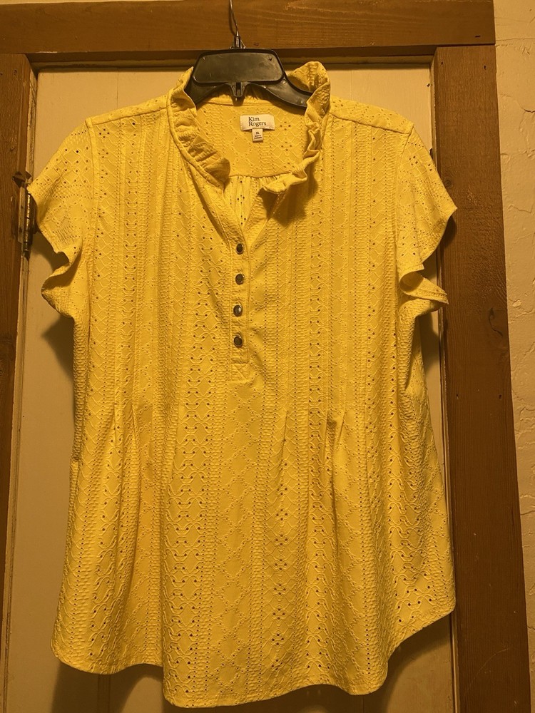 Women’s Kim Rogers Top. Size XL. Yellow