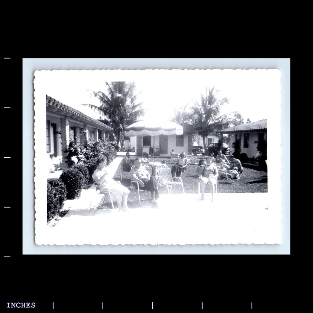 Vintage Photo MEN AND WOMEN SITTING IN YARD