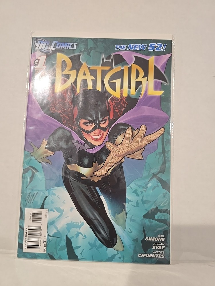 Batgirl 1 DC Comics 1st Print Adam Hughes Gail Simone Nov 2011