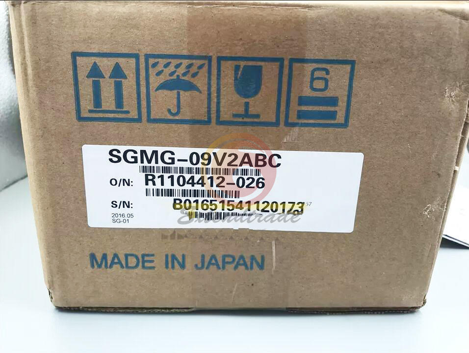 1Pcs YASKAWA SGMG-09V2ABC SERVO MOTOR New