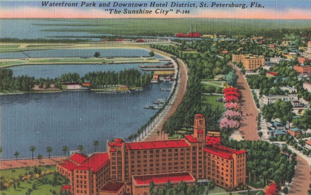 St Petersburg Florida, Waterfront Park Downtown Hotel District, Vintage Postcard