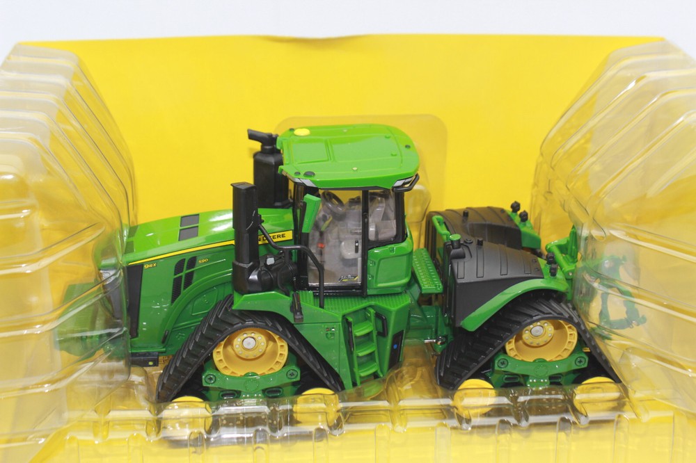 Sale - Ertl 45772 John Deere 9RX 590 Track Vehicle Prestige 1:32 Scale Model