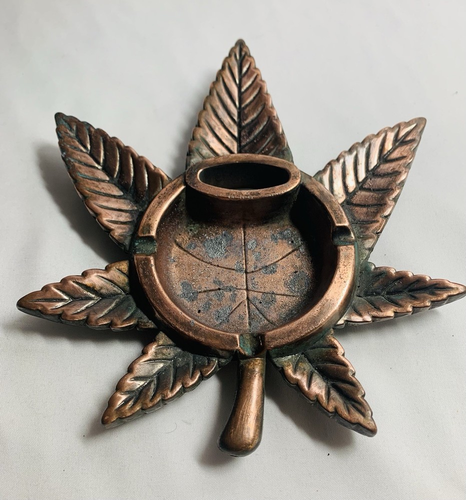 Ashtray Metal Vintage Bob Marley Figure  Original Petal