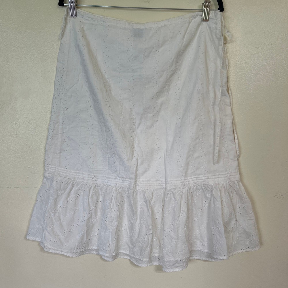 Gap Womens White Eyelet Cotton Ruffle Hem Skirt Size 8 Floral Embroidered Mini