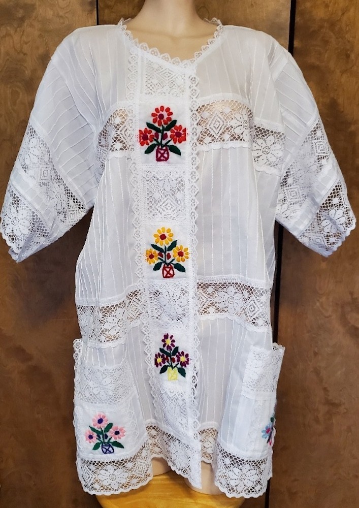 White Mexican Embroidered Lace Buttoned Tunic Top Coverup Size 40 NWOT